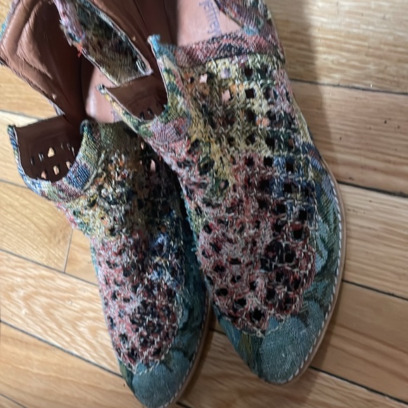 Jeffrey Campbell floral canvas cut out boots - Picture 5 of 5